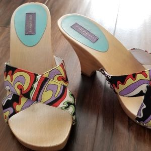 Emelio Pucci sz 6.5 wooden sole wedges